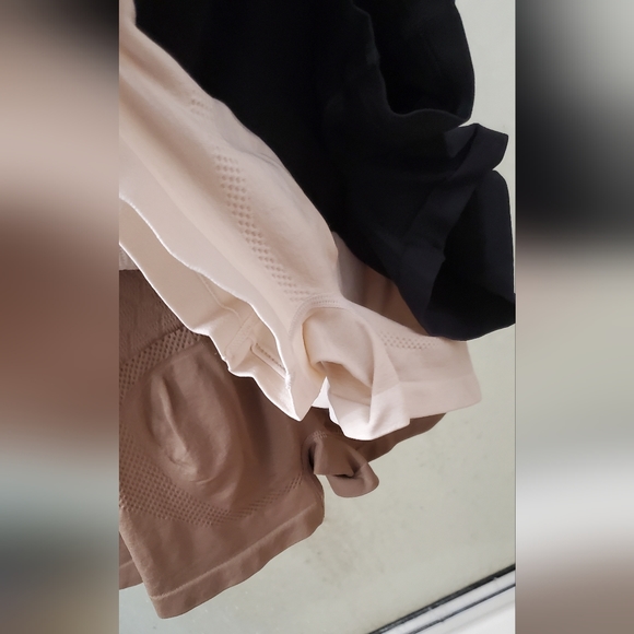 NWT MARILYN MONROE 3PK Seamless Shaping Shorts; S, M, L, & XL Size;$35 each - Picture 13 of 14